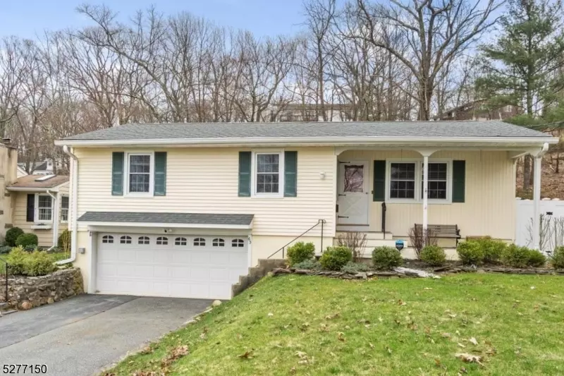 63 Summit Trl, Sparta Twp., NJ 07871