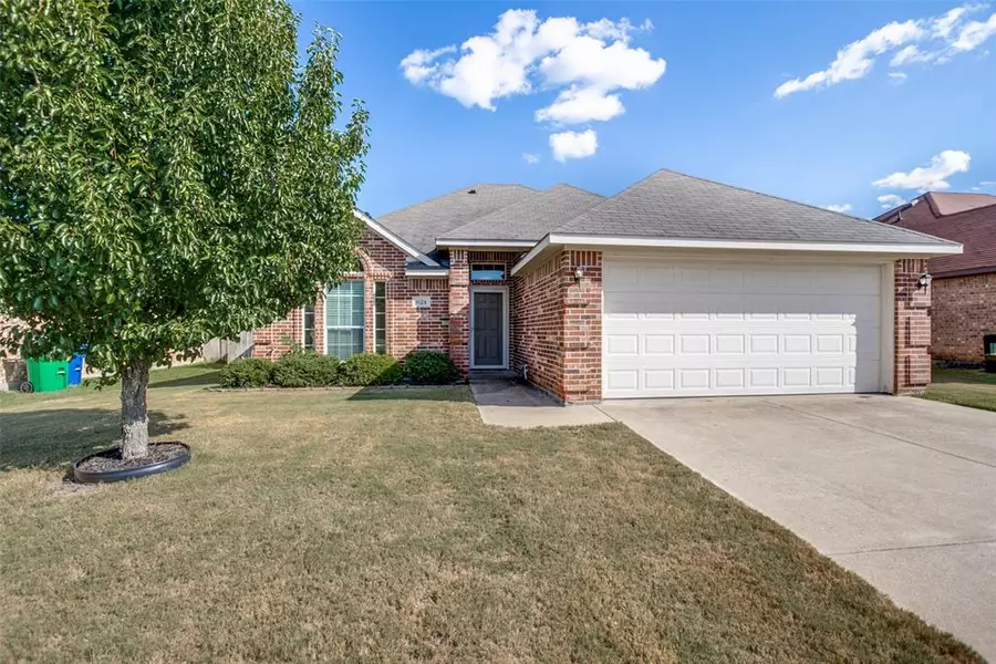 624 Antonio Lane, Waxahachie, TX 75165