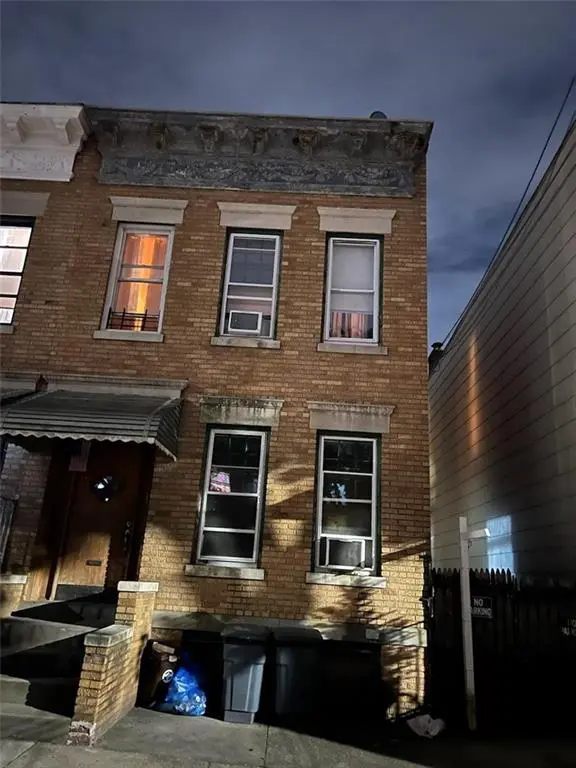 Ridgewood, NY 11385,19-16 Himrod ST