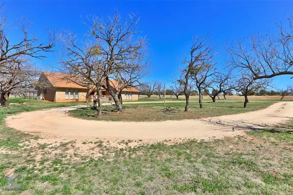 7982 Old Forrest Hill Road Road, Abilene, TX 79606