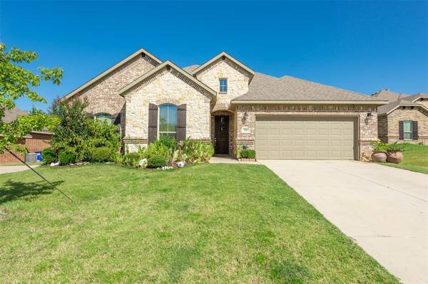 541 Ascot Way, Azle, TX 76020