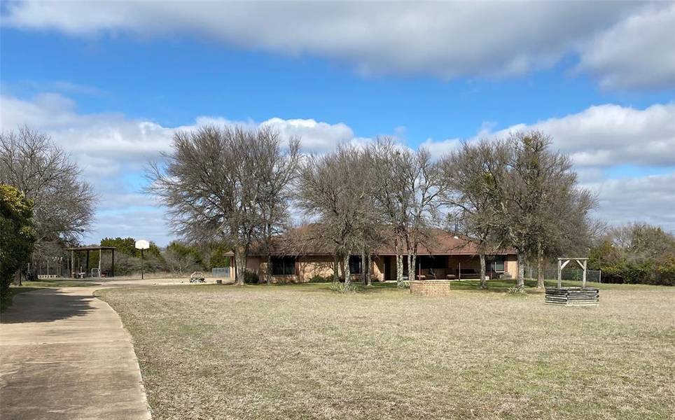 115 SE Rambling Trail, Weatherford, TX 76087