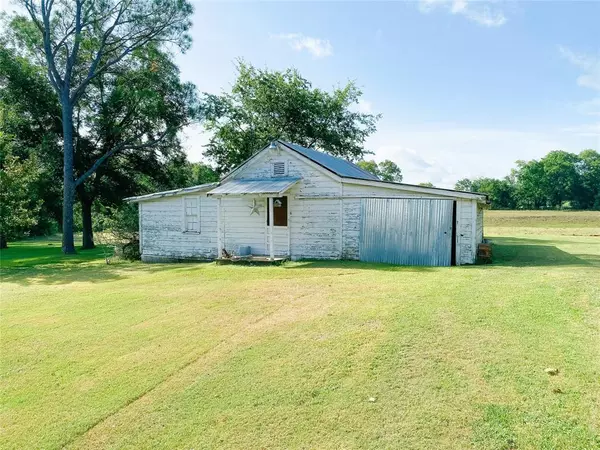 Brashear, TX 75420,595 W Sh 67