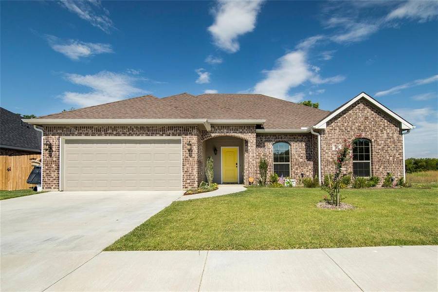 701 Hadley Lane, Valley View, TX 76272