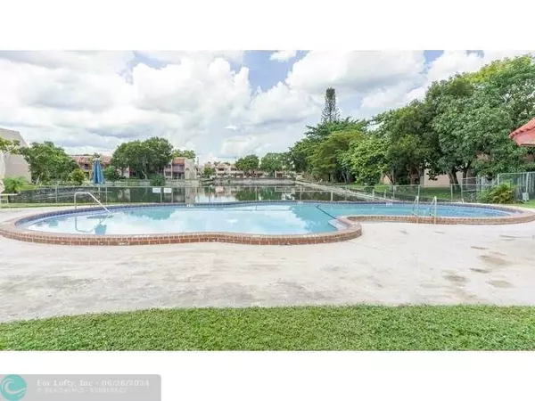 Lauderhill, FL 33313,1750 NW 58th Ave  #2