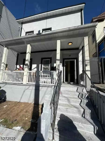 37 12Th Ave, Paterson City, NJ 07501