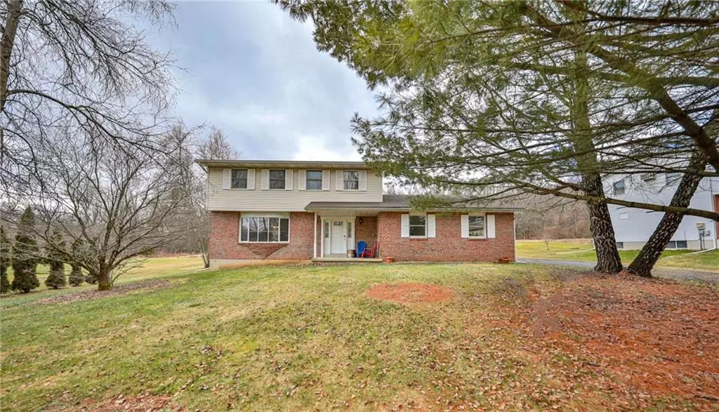 75 Pine Cove Court, Franklin Township, PA 18235