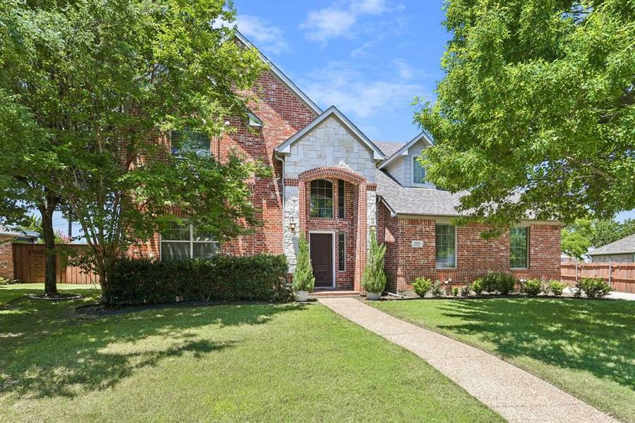 3905 Dendron Drive, Flower Mound, TX 75028