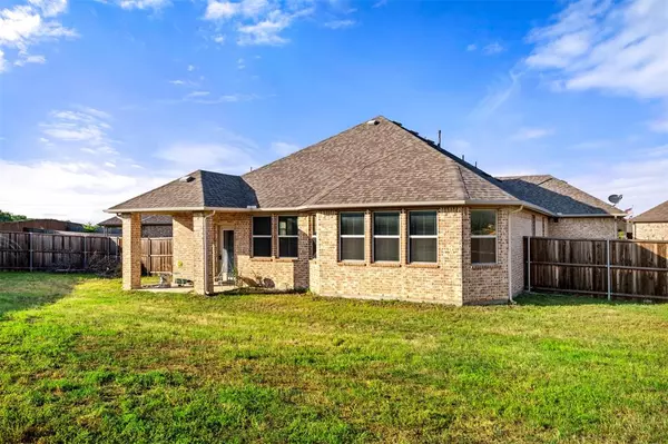 Fort Worth, TX 76131,8004 Larch Lane