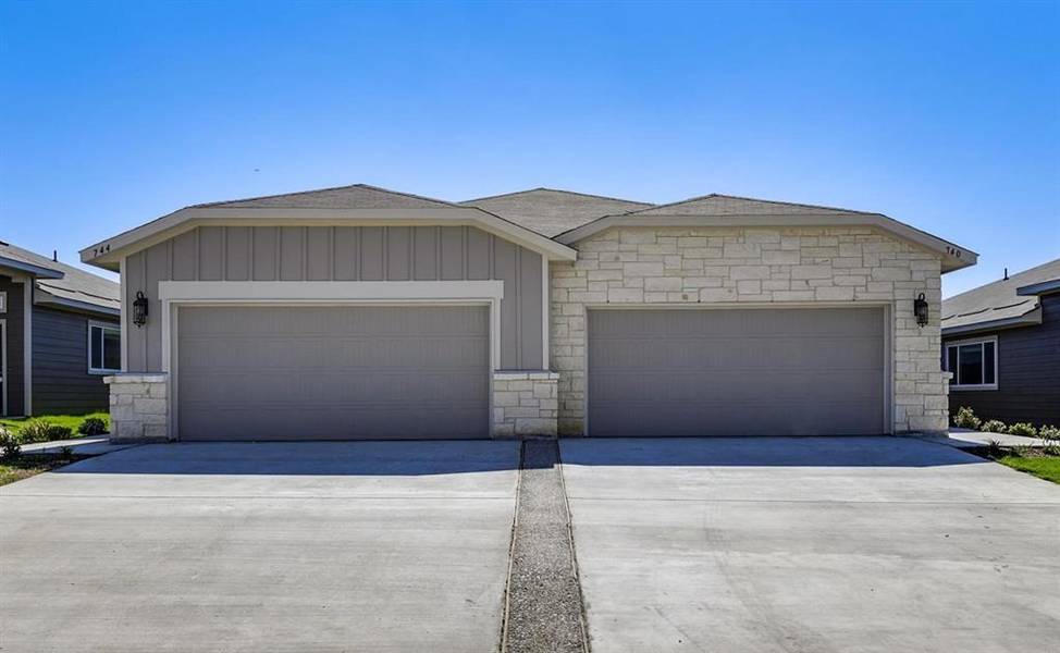 701-705 Blackland Drive, Venus, TX 76084