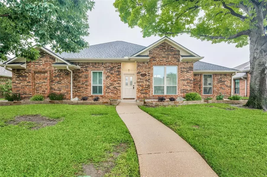 1040 Magnolia Drive, Carrollton, TX 75007