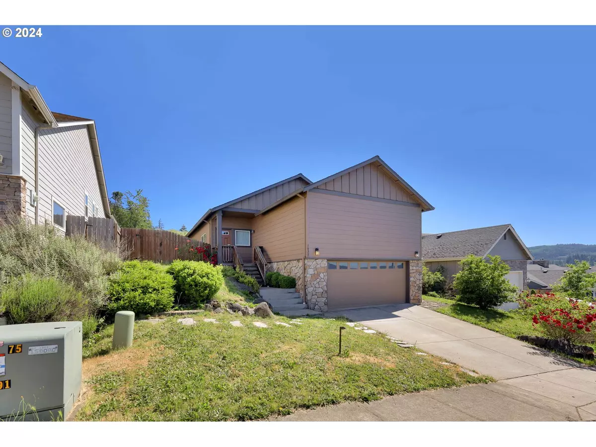 Creswell, OR 97426,1037 RUBY CLAIR DR