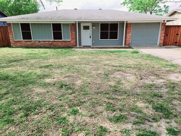 815 Quinette Drive, Seagoville, TX 75159