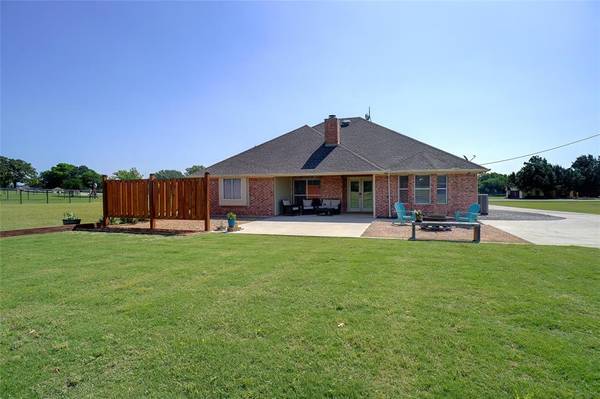 Azle, TX 76020,3009 English Creek Drive