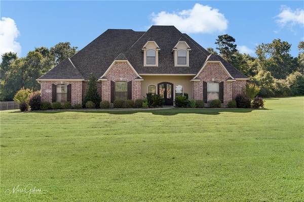 140 Hallmark Drive, Stonewall, LA 71078