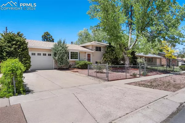 Colorado Springs, CO 80909,1610 Dixon DR