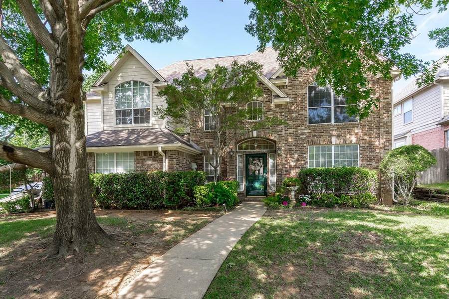 4208 Squire Court, Grapevine, TX 76051