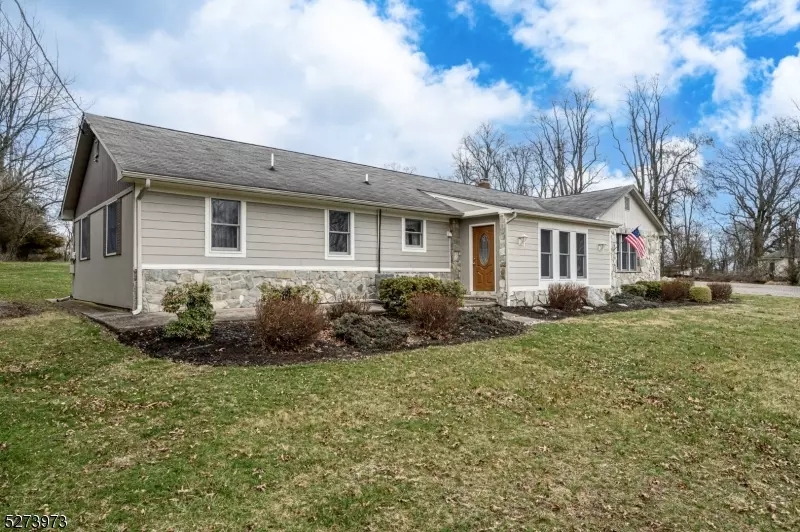 40 Readington Rd, Readington Twp., NJ 08889