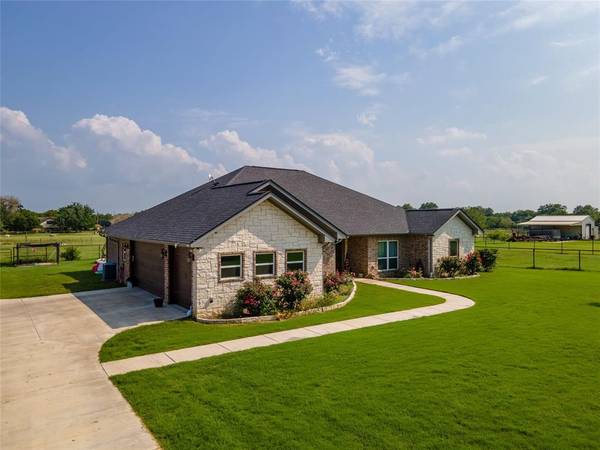 130 Chris Zimmerman Cove, Stephenville, TX 76401