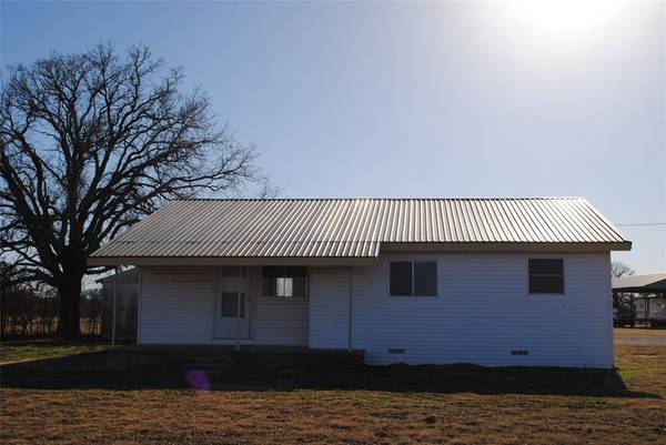 5401 Hwy 36, Comanche, TX 76442