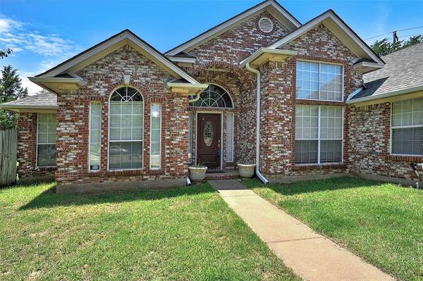 614 Gayle Circle, Bells, TX 75414