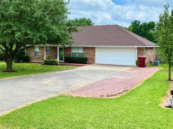 508 W Denison Circle, Bells, TX 75414