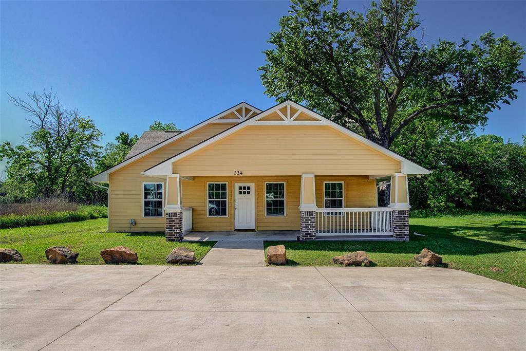 534 E Brockett Street,  Sherman,  TX 75090