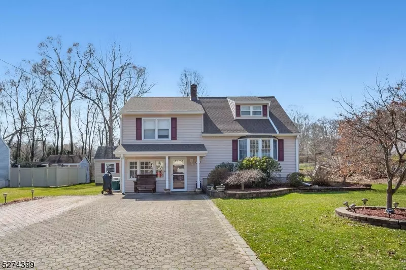 20 Windsor Rd, West Milford Twp., NJ 07480