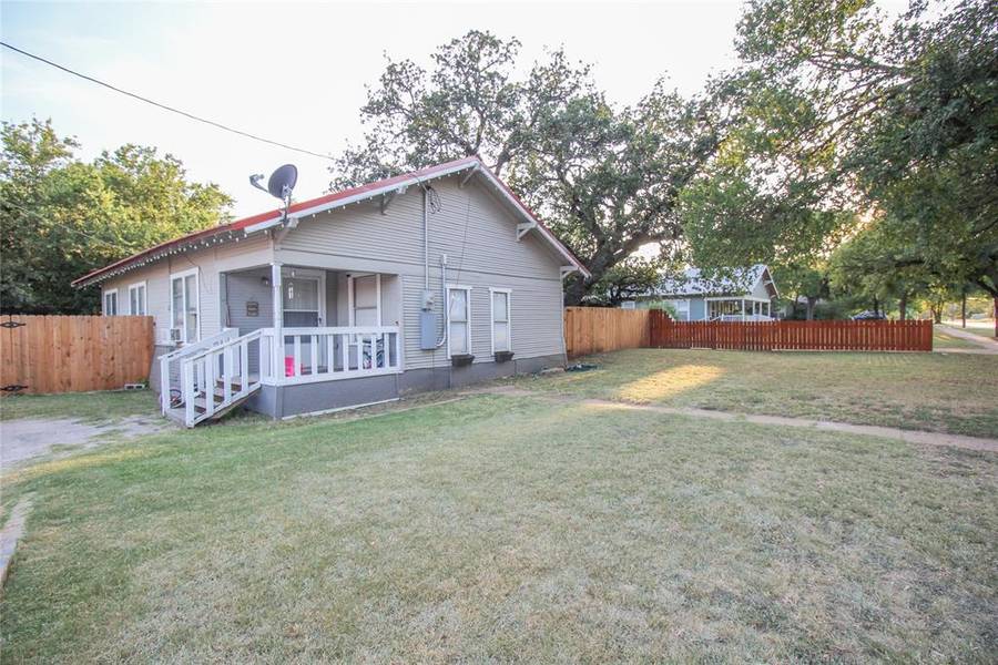 302 PATTERSON, Eastland, TX 76448