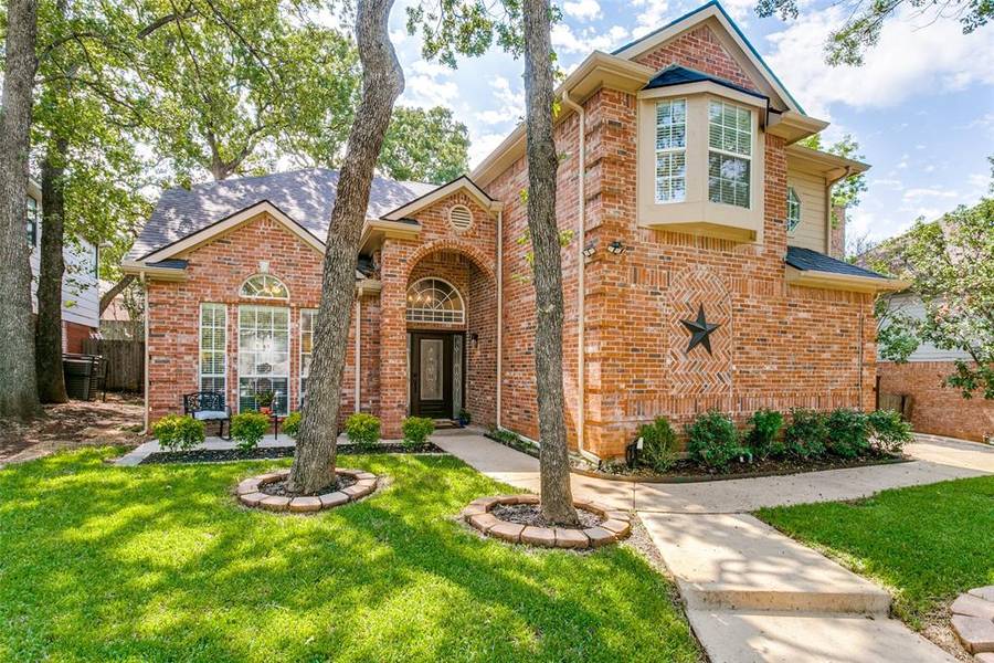 2161 S Winding Creek Drive, Grapevine, TX 76051