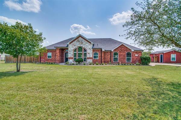 722 Country Manor Lane, Royse City, TX 75189