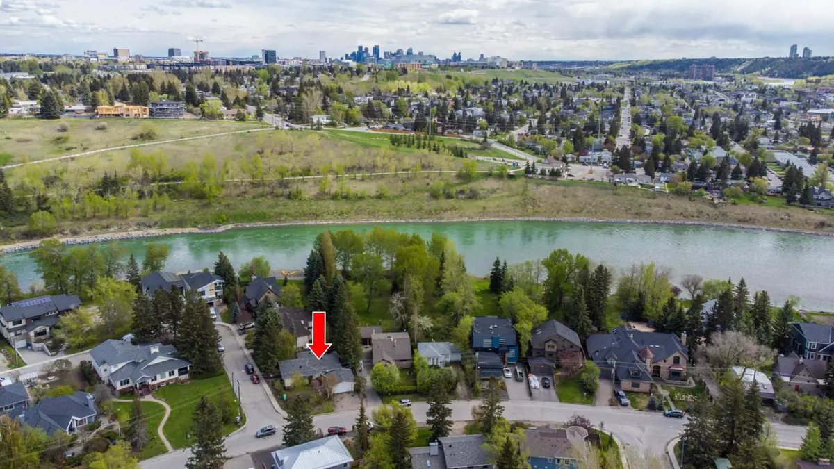 Calgary, AB T3B 2B7,5924 Bow CRES NW