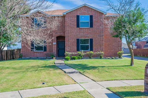 1000 Bumble Bee Drive, Lancaster, TX 75134