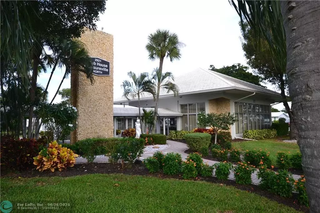 Pompano Beach, FL 33064,2700 W Golf Blvd  #253