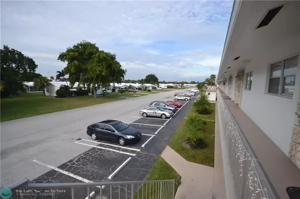 Pompano Beach, FL 33064,2700 W Golf Blvd  #253