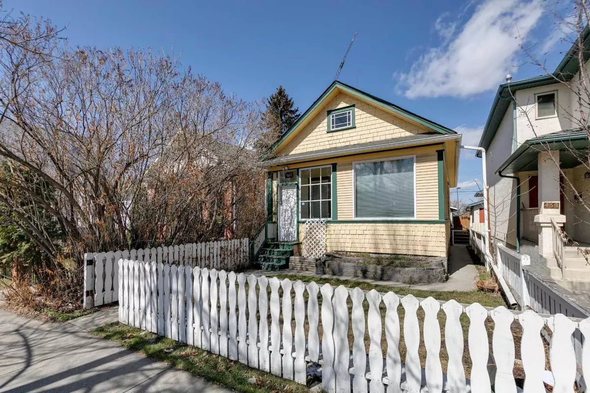 Calgary, AB T2E 1H4,432 15 AVE NE