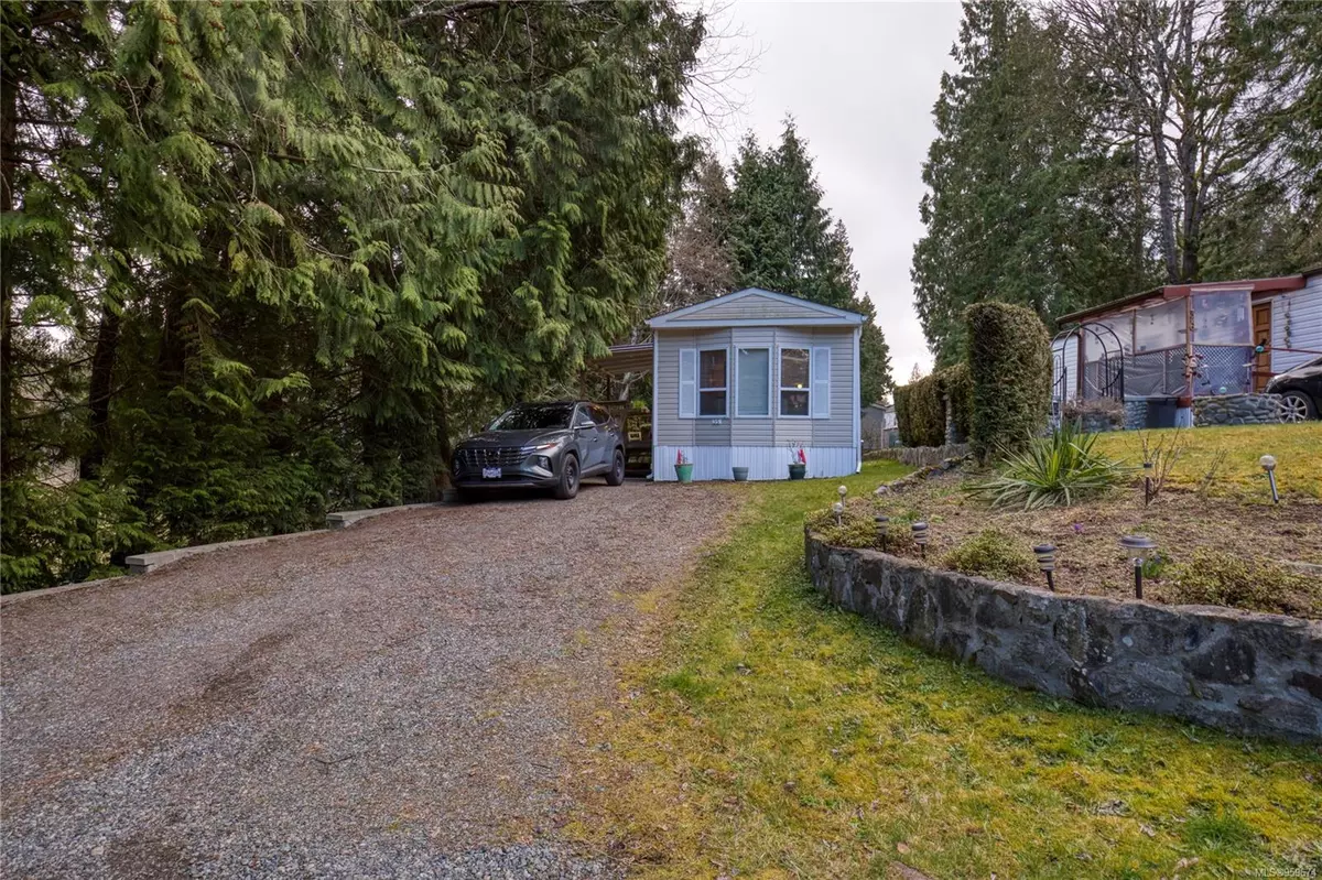 Nanaimo, BC V9R 6N3,25 Maki Rd #35