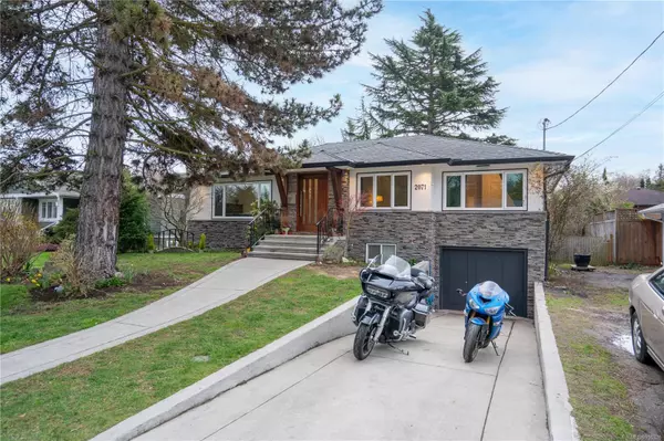 Oak Bay, BC V8S 2X9,2071 McNeill Ave