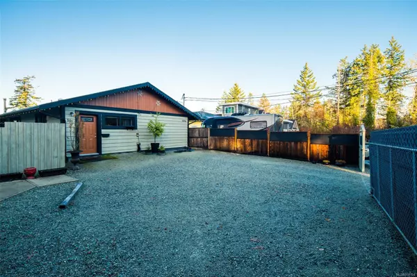 North Saanich, BC V8L 0A2,10306 Tsaykum Rd