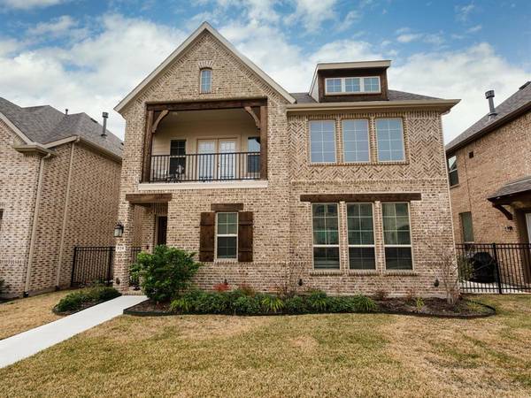 528 Renaissance Lane #M, Irving, TX 75060