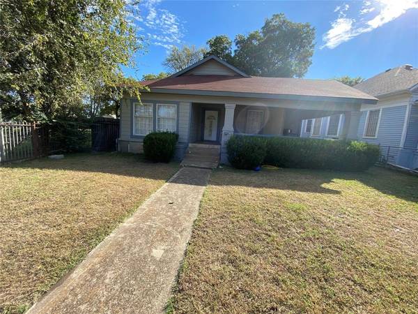 615 Conner Avenue,  Fort Worth,  TX 76105