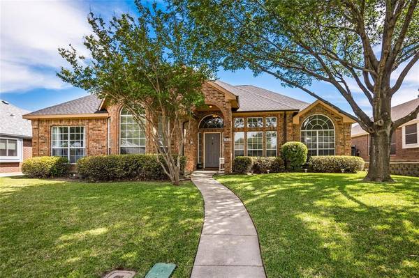 1654 Shannon Drive, Lewisville, TX 75077