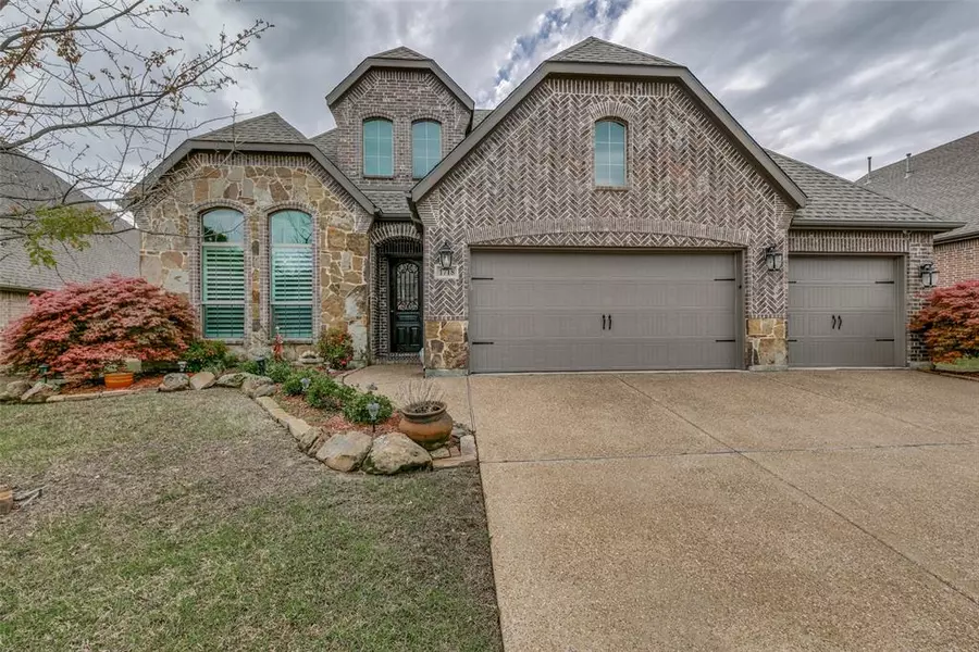 1718 Crescent Oak Street, Wylie, TX 75098