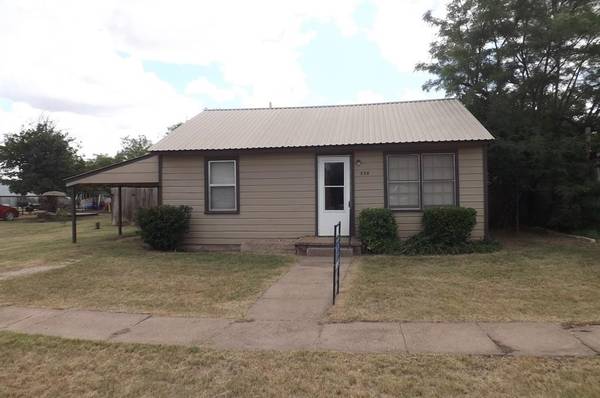 536 NW Avenue F, Hamlin, TX 79520