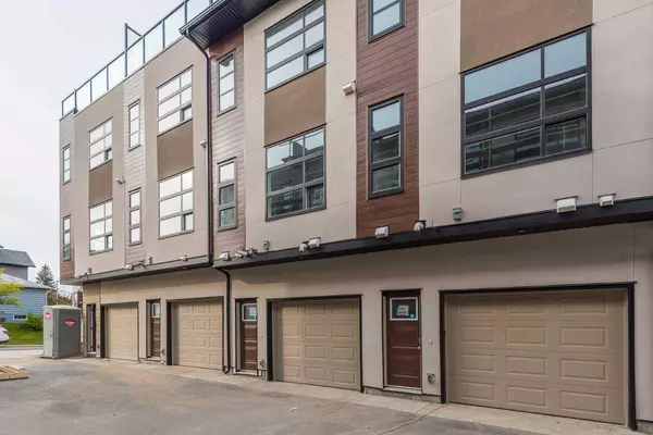 Calgary, AB T2T 1Y4,1543 33 AVE SW