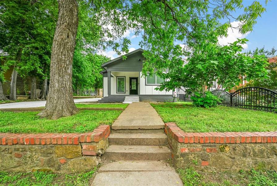 2754 W 12th Street, Dallas, TX 75211