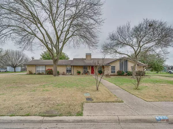 1309 N Hulgan Circle, Desoto, TX 75115