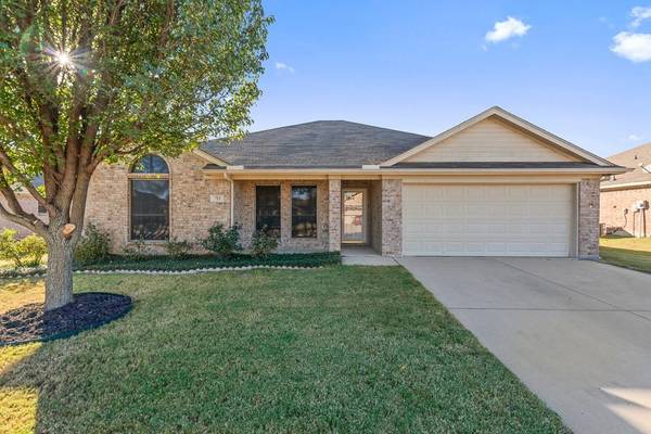 722 E SHEILA Circle, Joshua, TX 76058