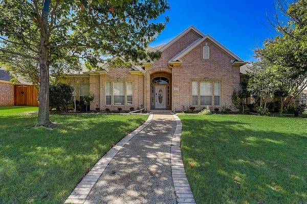 7713 Brushfield Drive, Plano, TX 75025