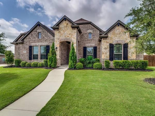 7214 Lone Star Way, Midlothian, TX 76065